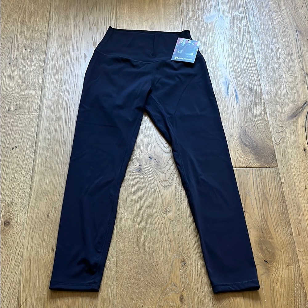 Born Primitive Women Inspire Legging Navy in Medium, Brand new with tag